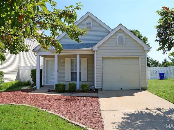 714 Liberty Village Drive , Unincorporated, MO 63031