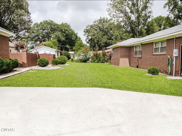 209 Hillside Street , Kenton, TN 38233