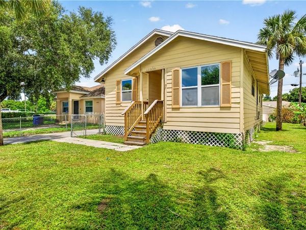 11535 Chapman AVE , BONITA SPRINGS, FL 34135