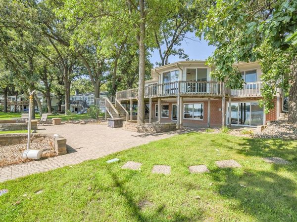 505 Oak Street , Arnolds Park, IA 51331
