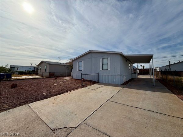 230 Shoshone Lane , Henderson, NV 89015