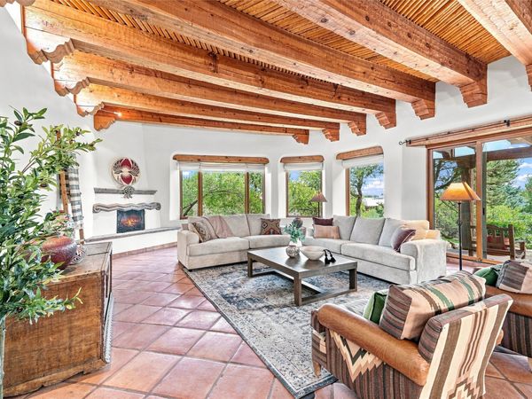 42 Sunflower Drive , Santa Fe, NM 87506