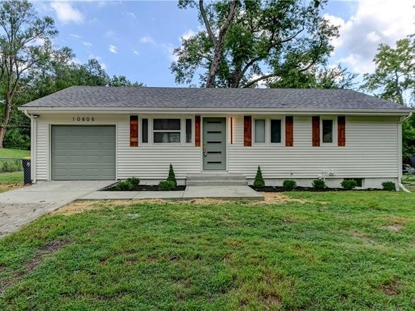 10805 E 49TH Street, Kansas City, MO 64133
