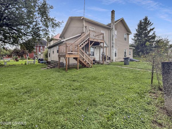 200 DANIS Street , Mill Hall, PA 17751