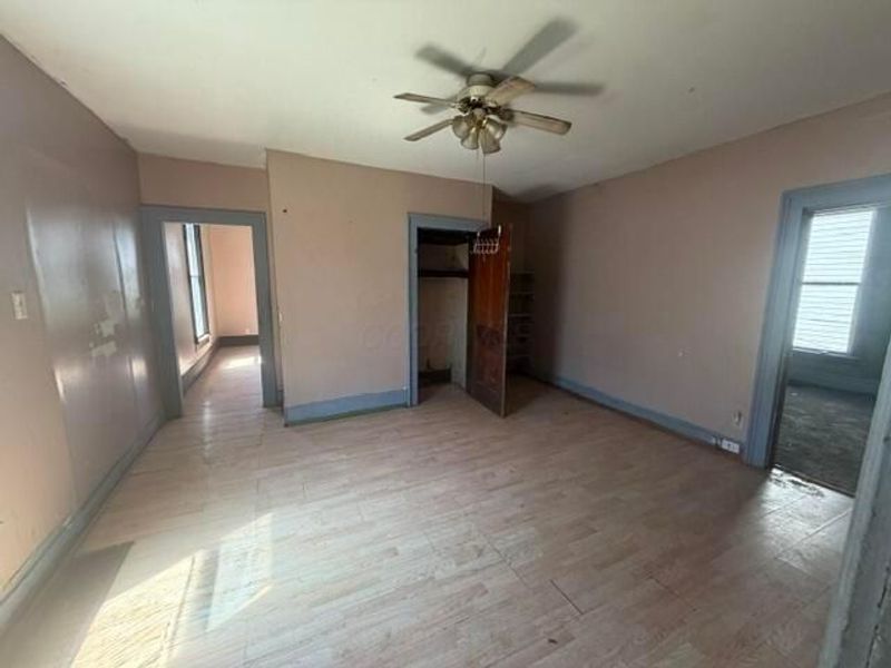 652 Moxahala Avenue , Zanesville, OH 43701 Photo 3