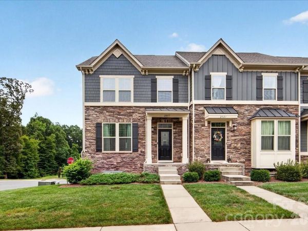2017 Birchside Drive, Charlotte, NC 28205