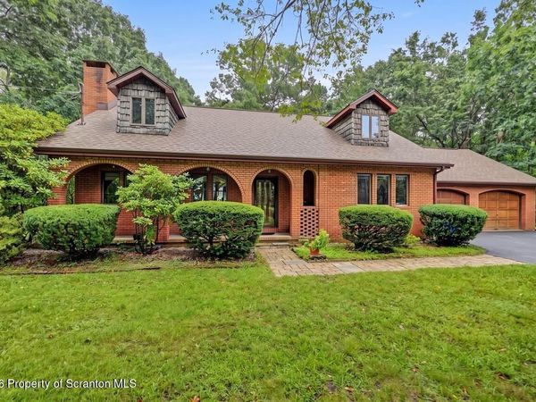 1250 W State Street, Archbald, PA 18403