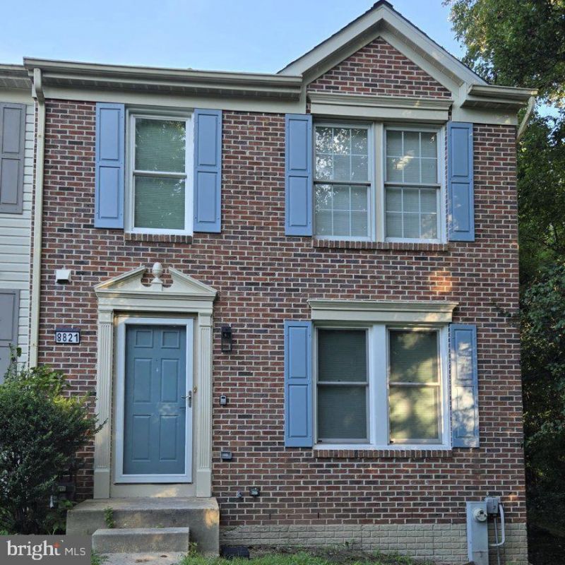 8821 CASTLEBURY COURT, LAUREL, MD 20723