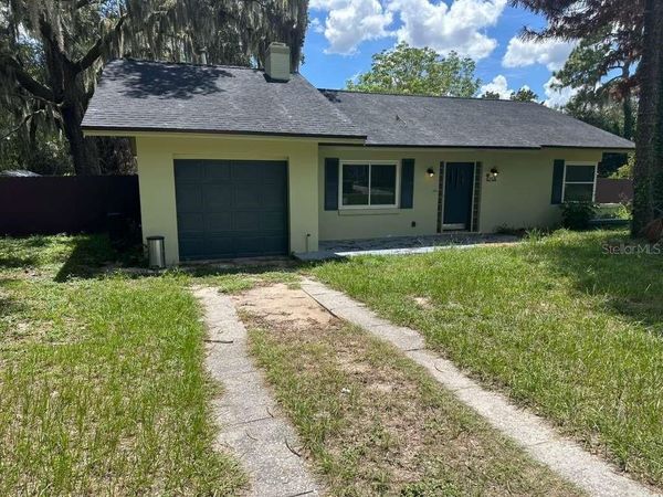 1065 W MAGNOLIA STREET, CLERMONT, FL 34711