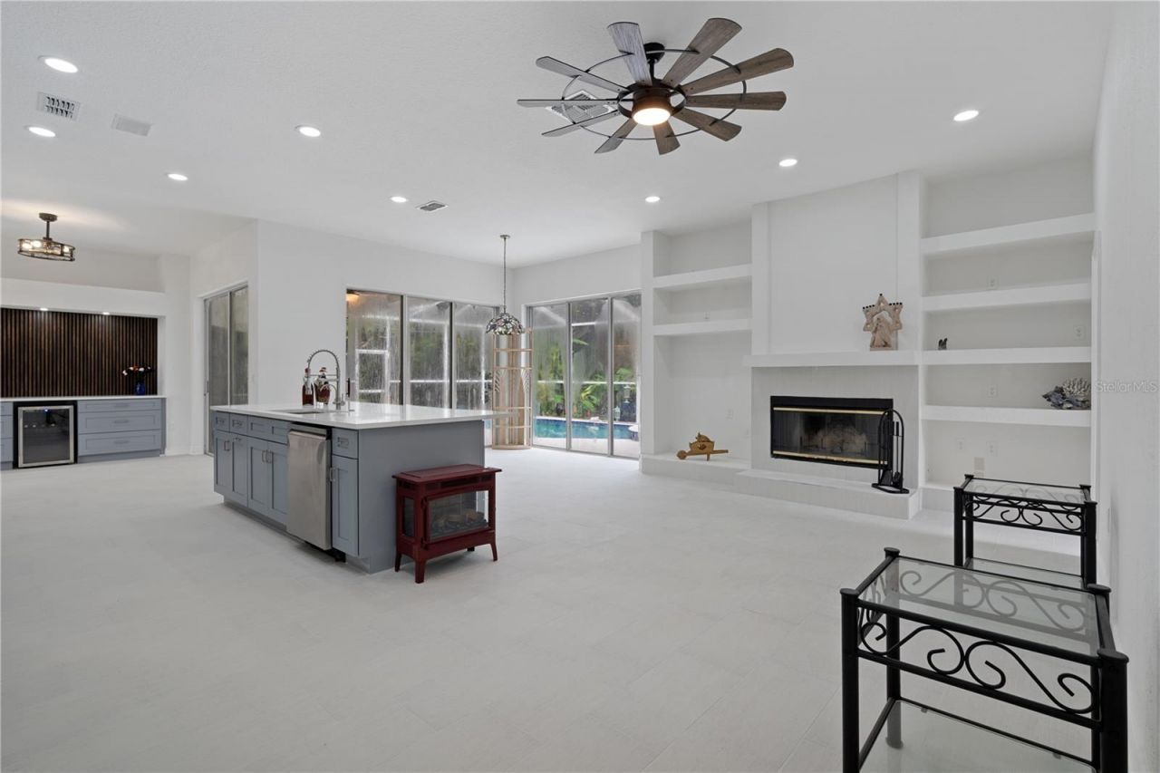 3239 Glenwood Circle , Holiday, FL 34691 Photo