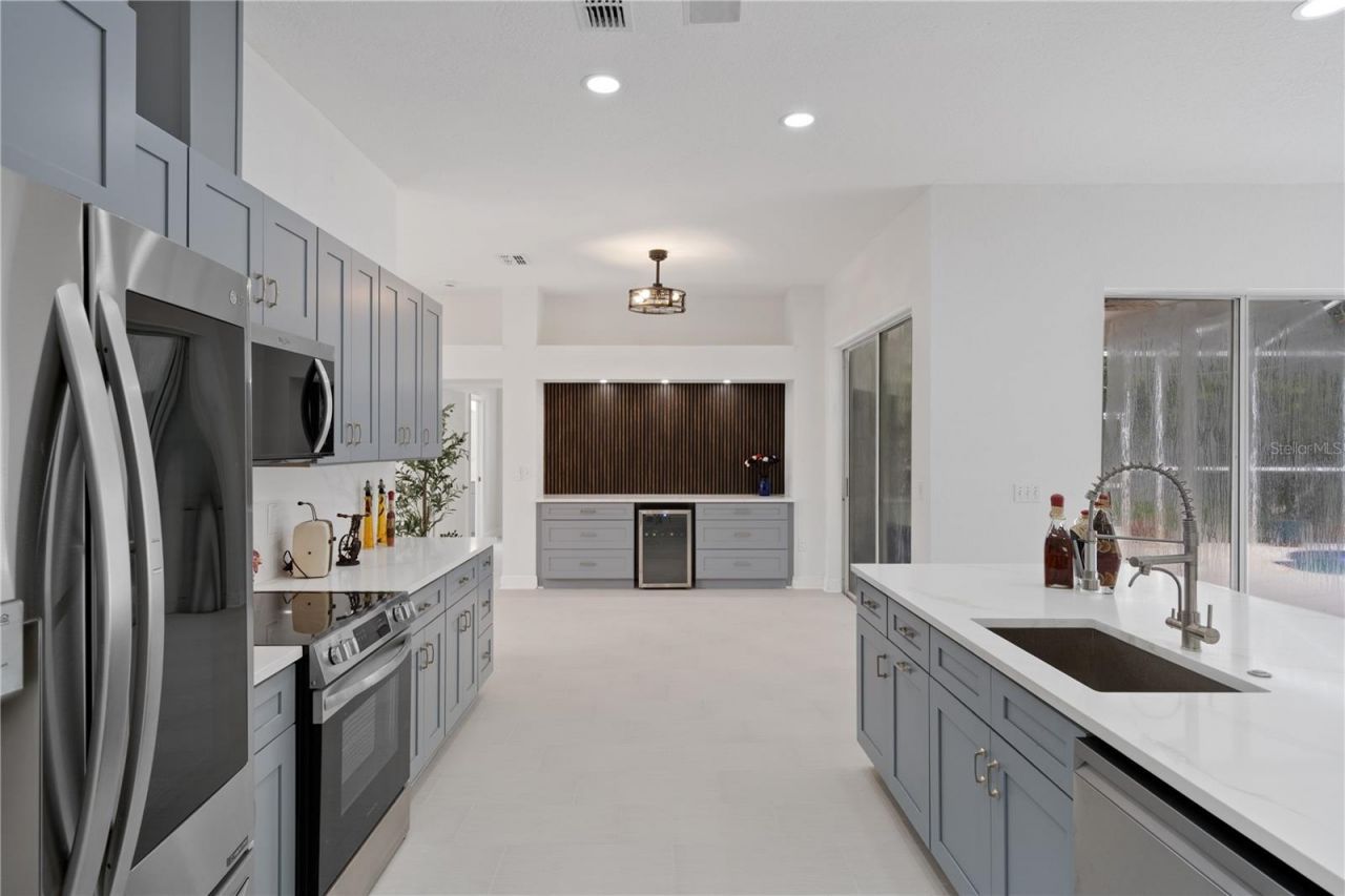3239 Glenwood Circle , Holiday, FL 34691 Photo