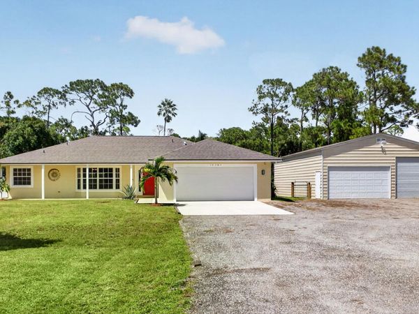 17101 60th Lane N, Loxahatchee, FL 33470