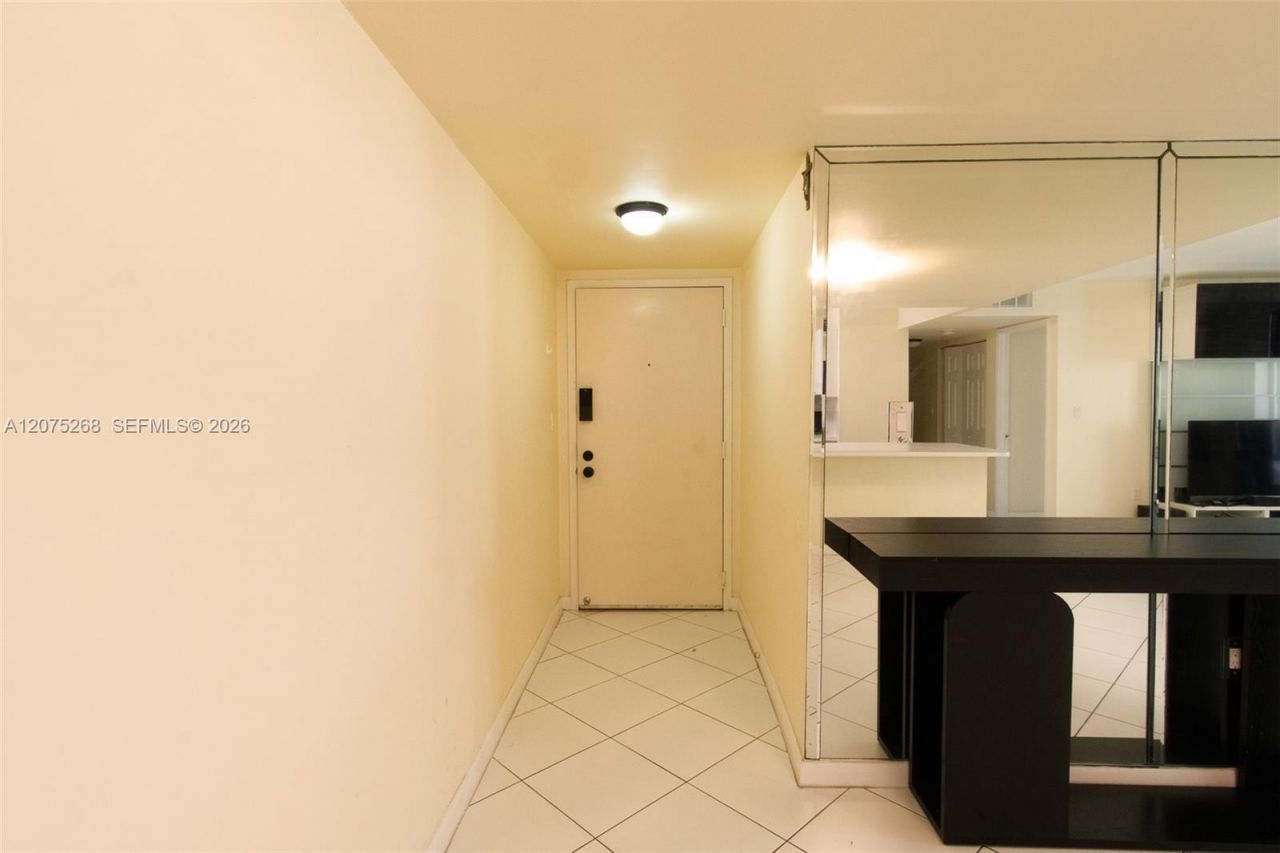 1623 Collins Ave , Unit 312, Miami Beach, FL 33139 Photo