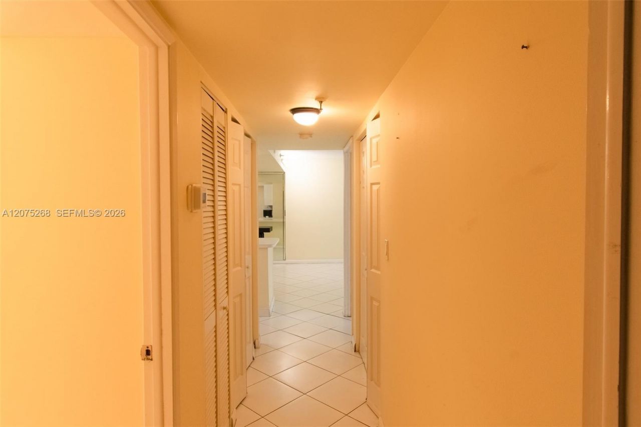 1623 Collins Ave , Unit 312, Miami Beach, FL 33139 Photo