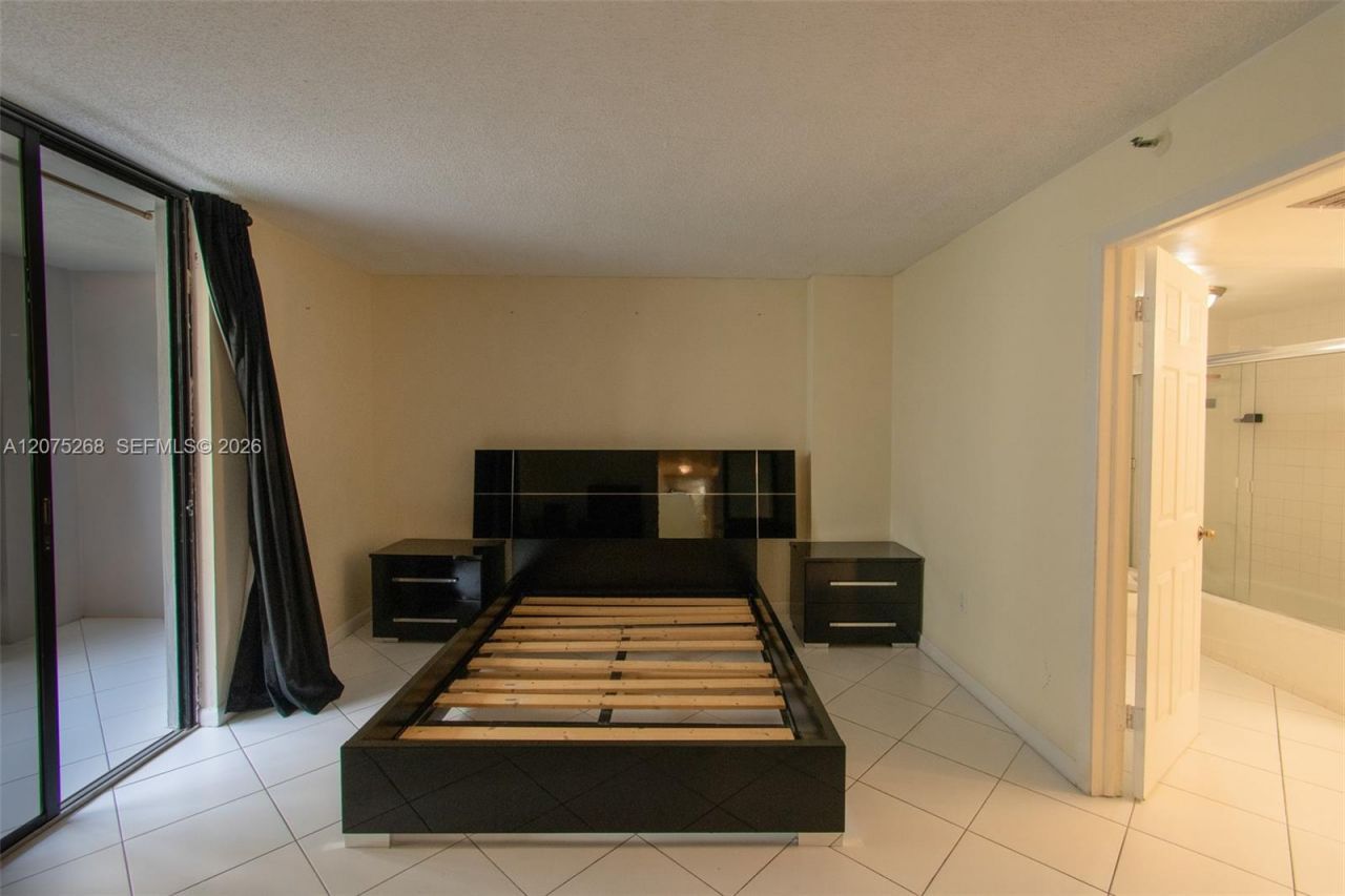 1623 Collins Ave , Unit 312, Miami Beach, FL 33139 Photo