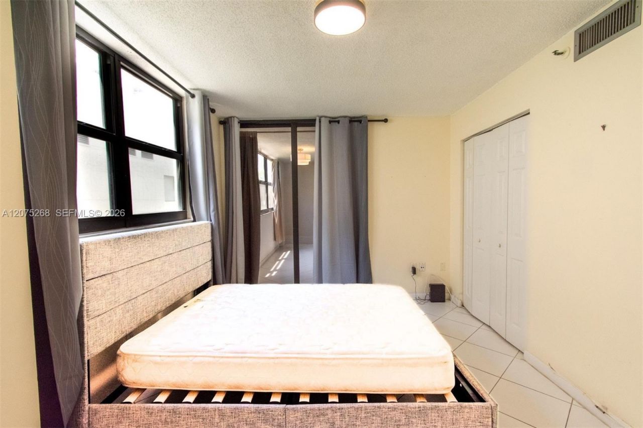 1623 Collins Ave , Unit 312, Miami Beach, FL 33139 Photo