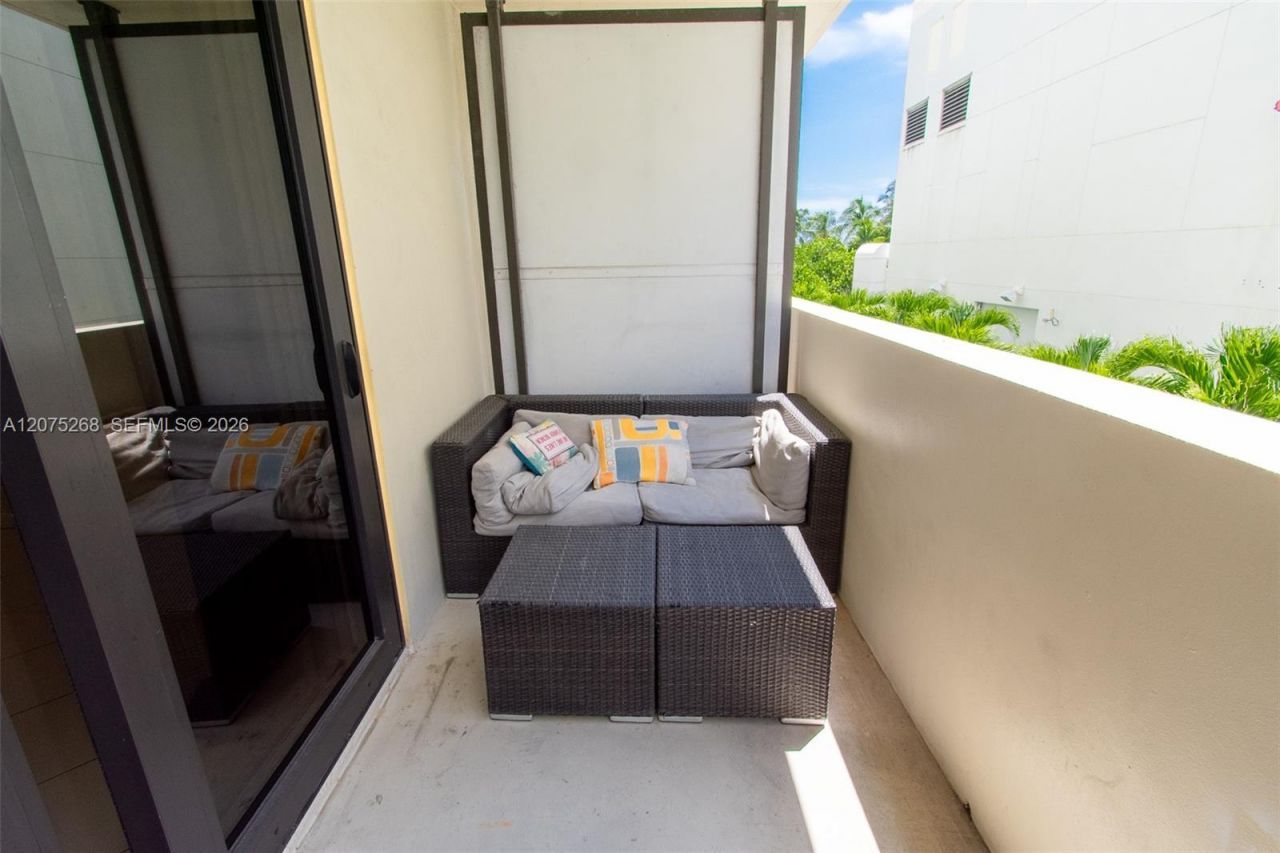 1623 Collins Ave , Unit 312, Miami Beach, FL 33139 Photo