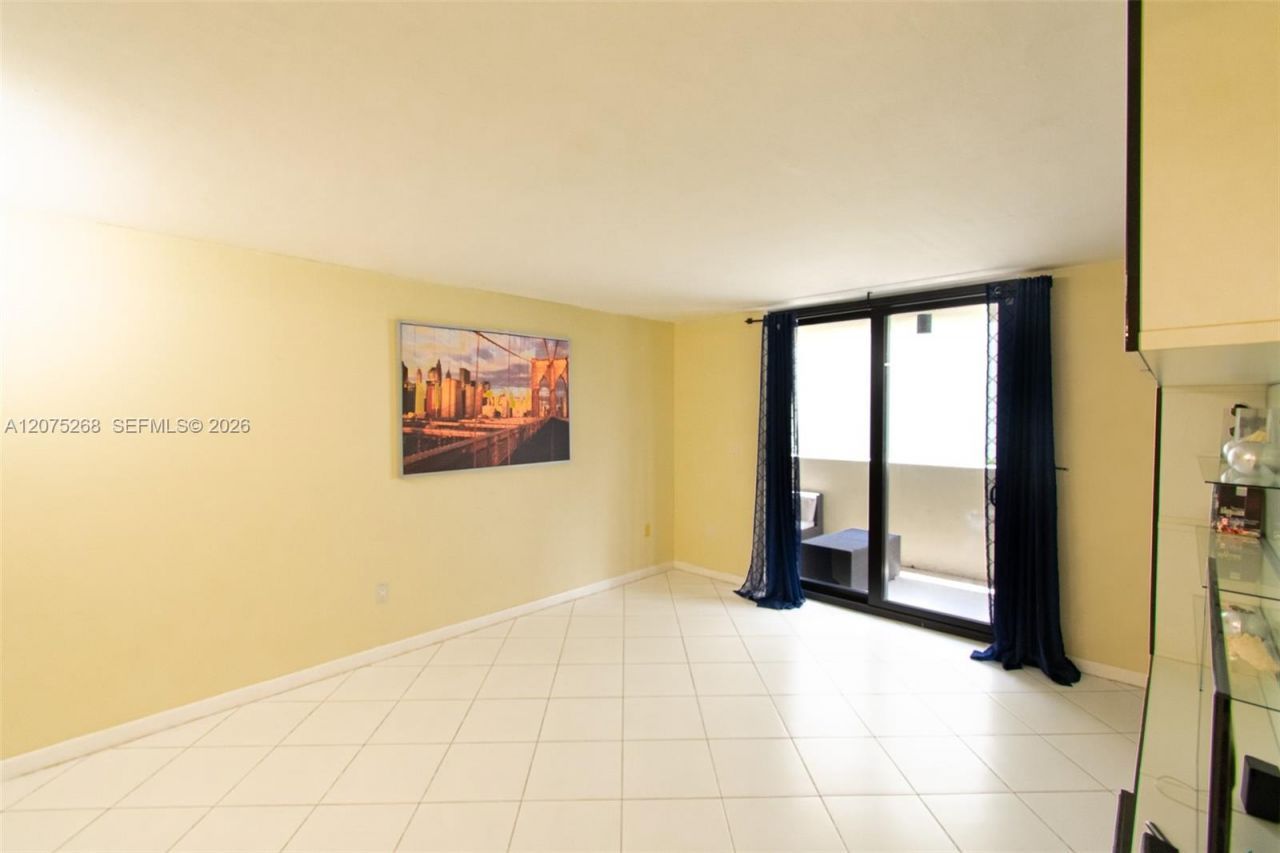 1623 Collins Ave , Unit 312, Miami Beach, FL 33139 Photo