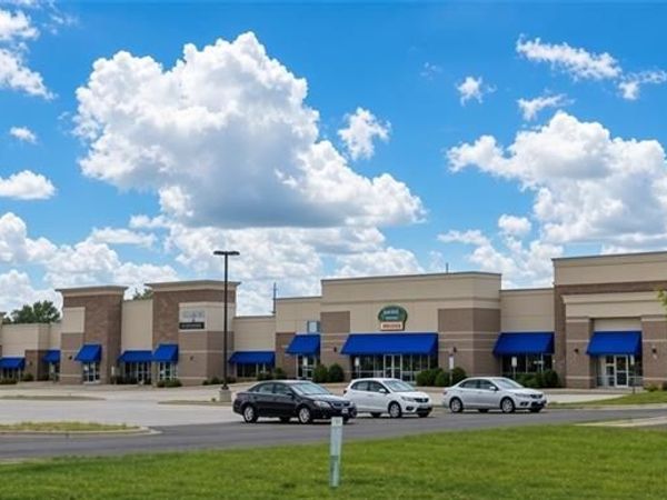 1125 N SIMPSON Drive, Warrensburg, MO 64093