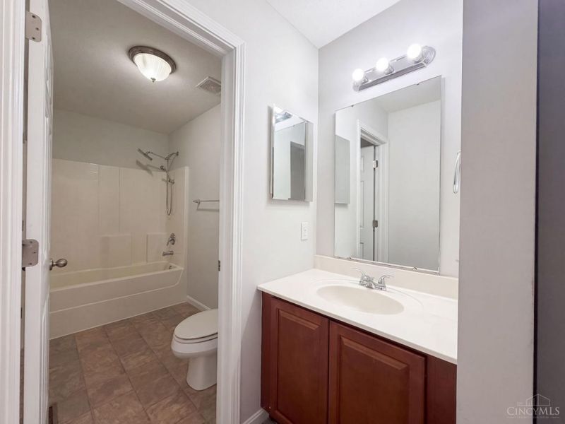 940 Sleepy Hollow Drive, Monroe, OH 45050 Photo 27