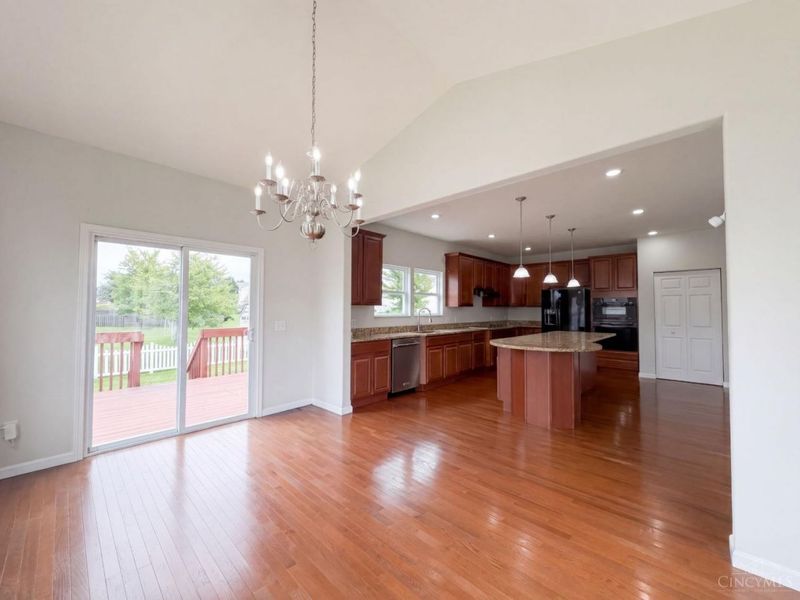 940 Sleepy Hollow Drive, Monroe, OH 45050 Photo 9