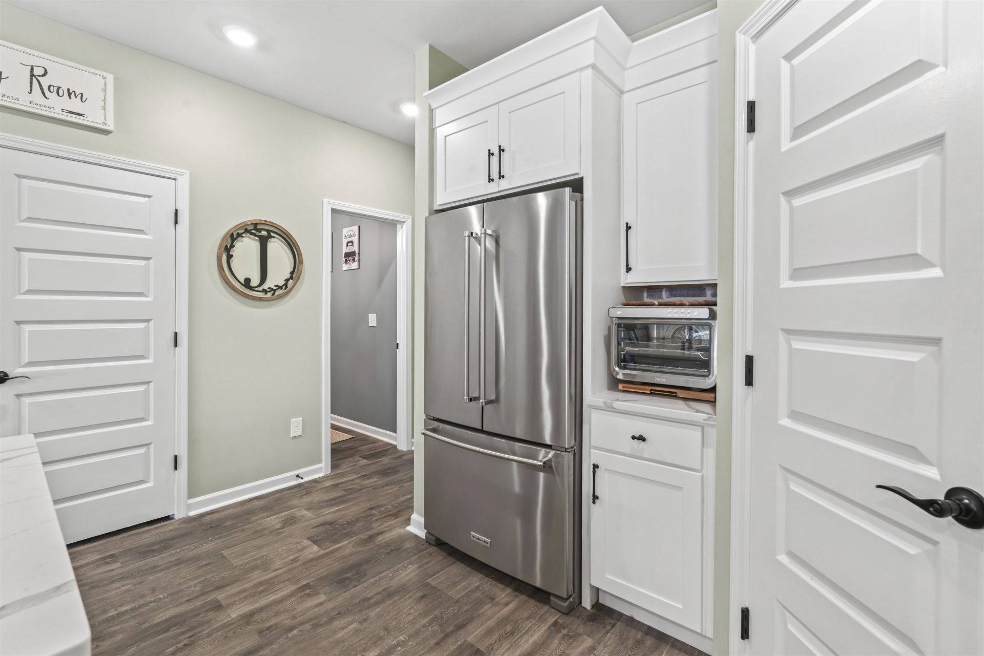 2081 Victory Way Photo 13