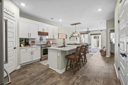 2081 Victory Way photo 4