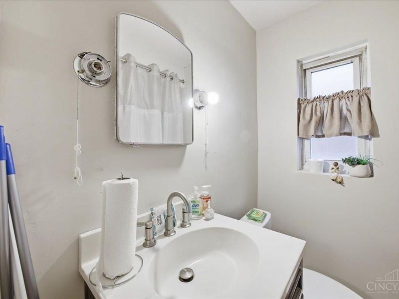 2282 Baltimore Avenue, Cincinnati, OH 45225 Photo 16