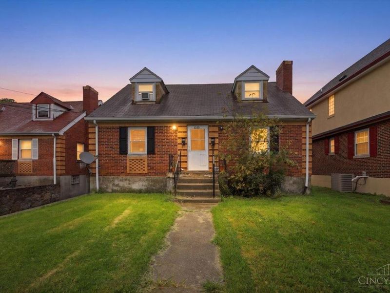 2282 Baltimore Avenue, Cincinnati, OH 45225 Photo 2