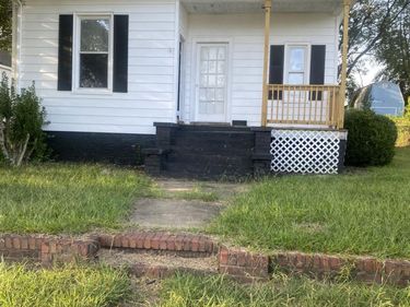 170 Charlotte Ave, Chesterfield, VA 23834