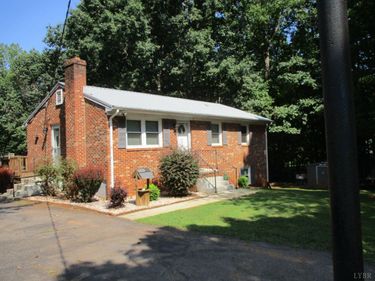862 Izaak Walton, Amherst, VA 24521