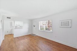 516 Arlington Drive photo 4