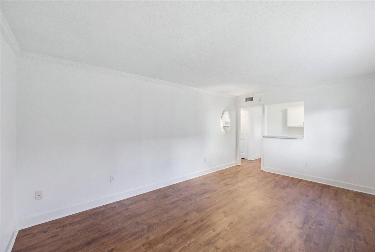 516 Arlington Drive Photo 4