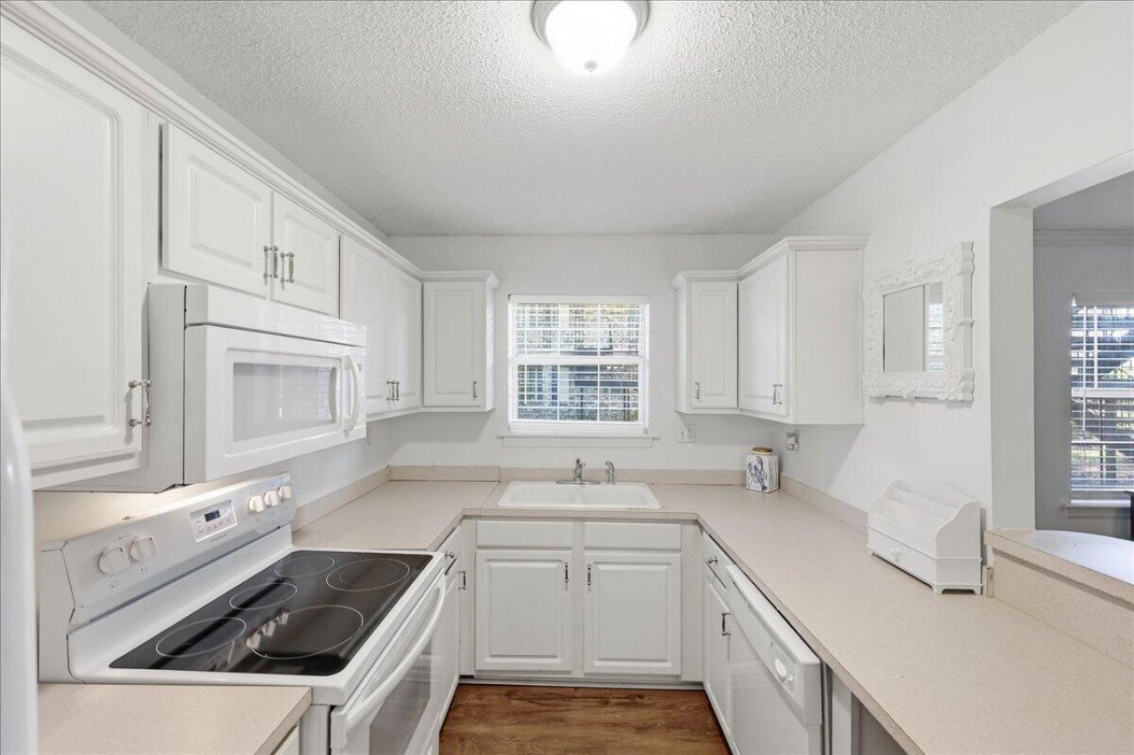 516 Arlington Drive Photo 6