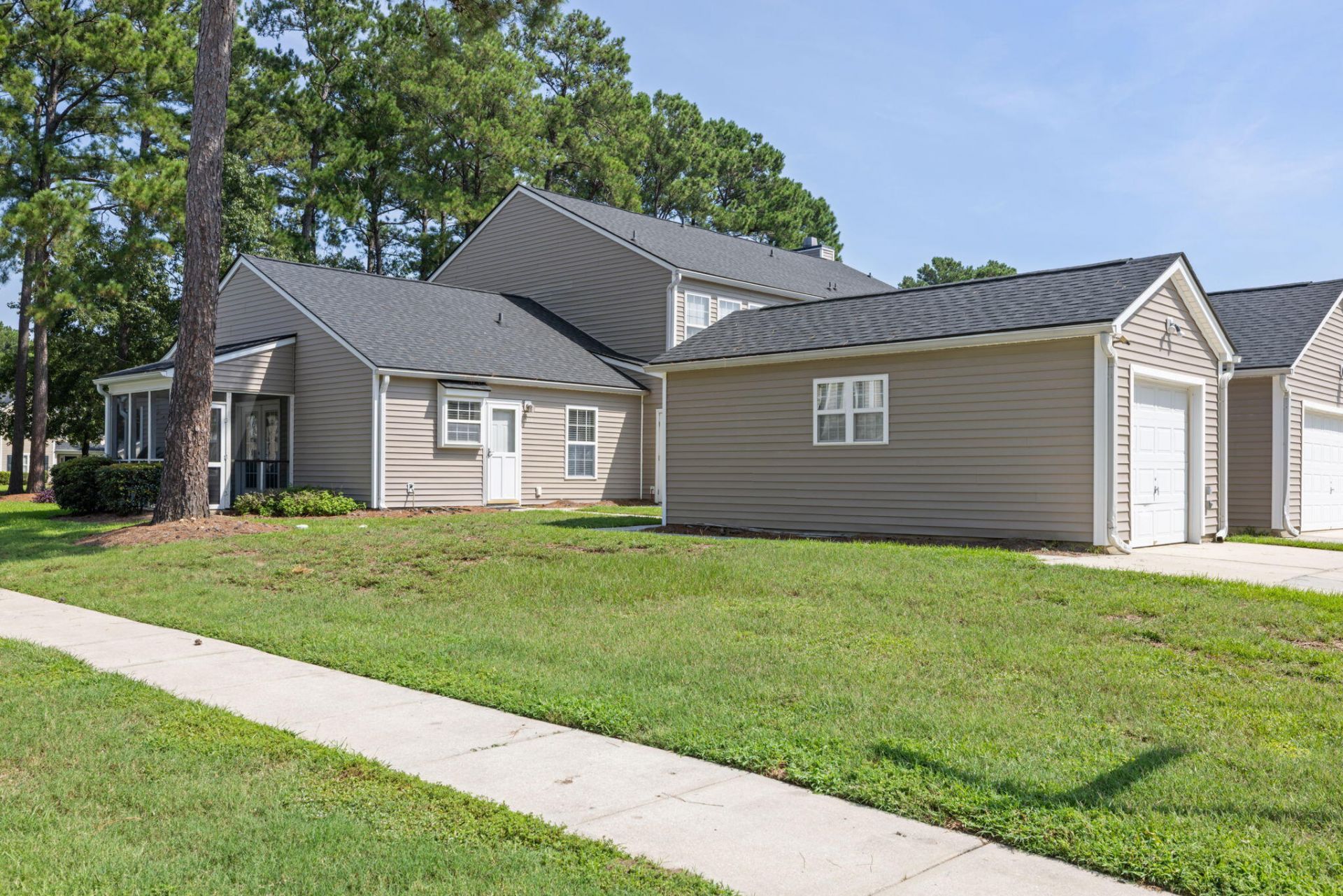 4837 Shady Tree Lane Photo 19