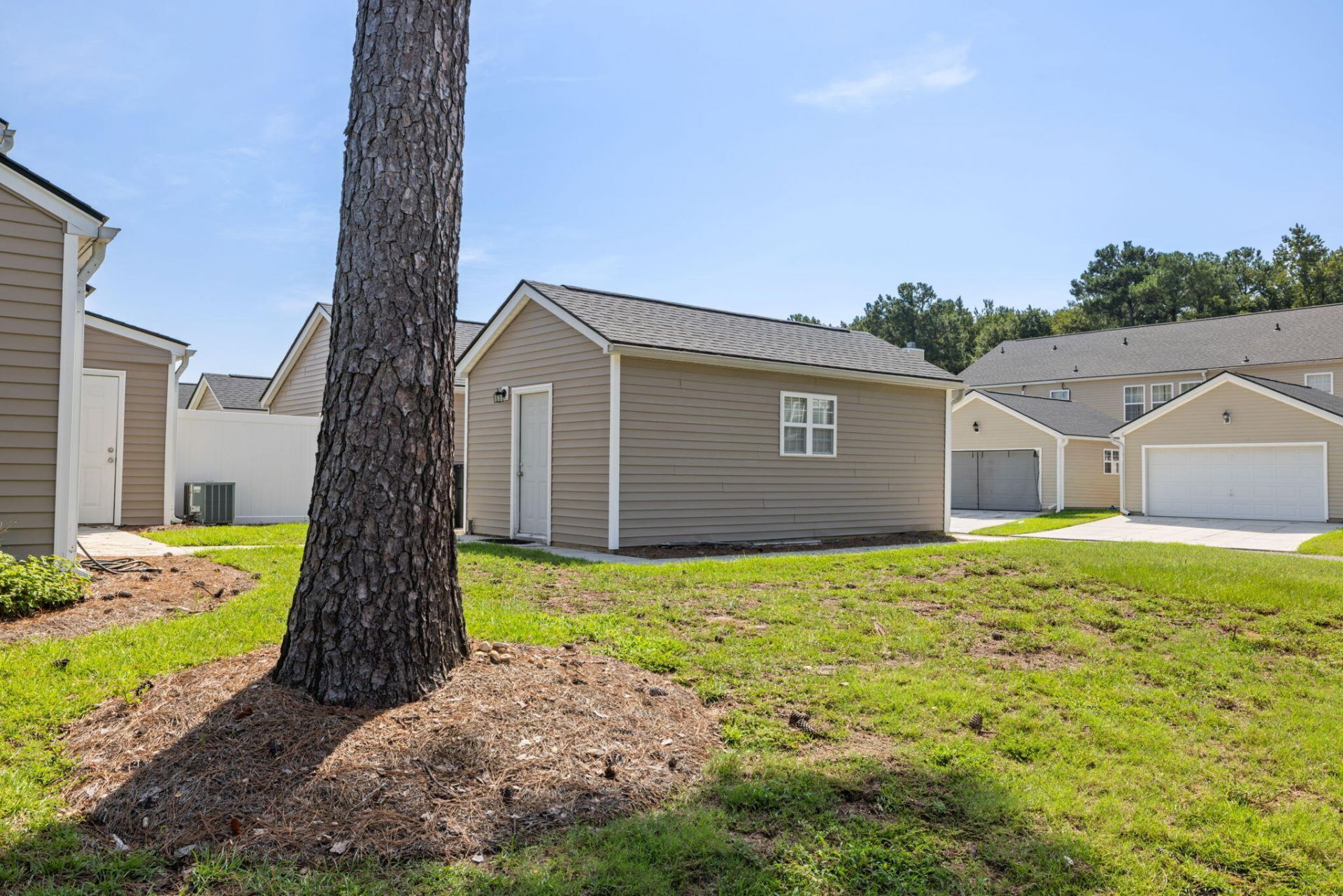 4837 Shady Tree Lane Photo 20