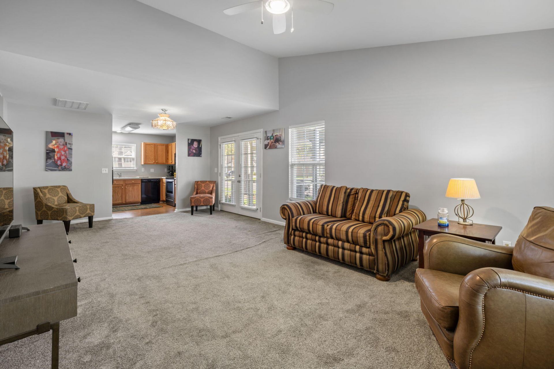 4837 Shady Tree Lane Photo 5