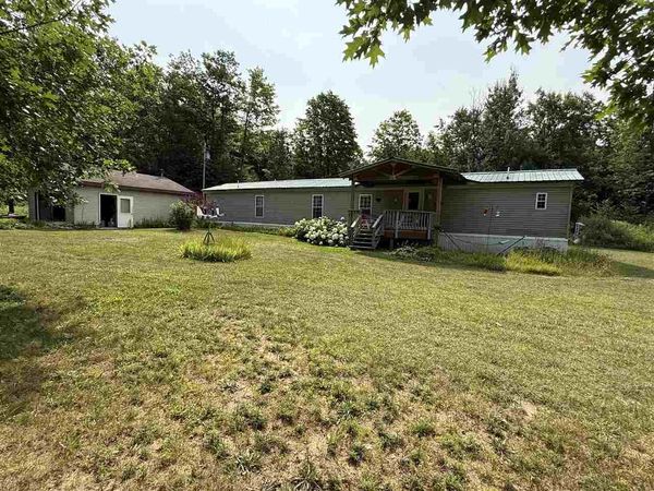 8609 BOYNTON Road, Harbor Springs, MI 49740