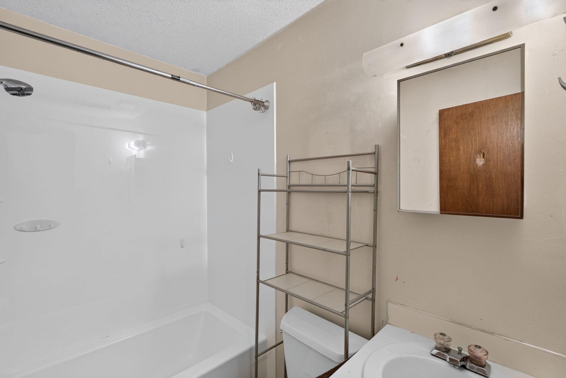 3421 Firetree Court Photo 13