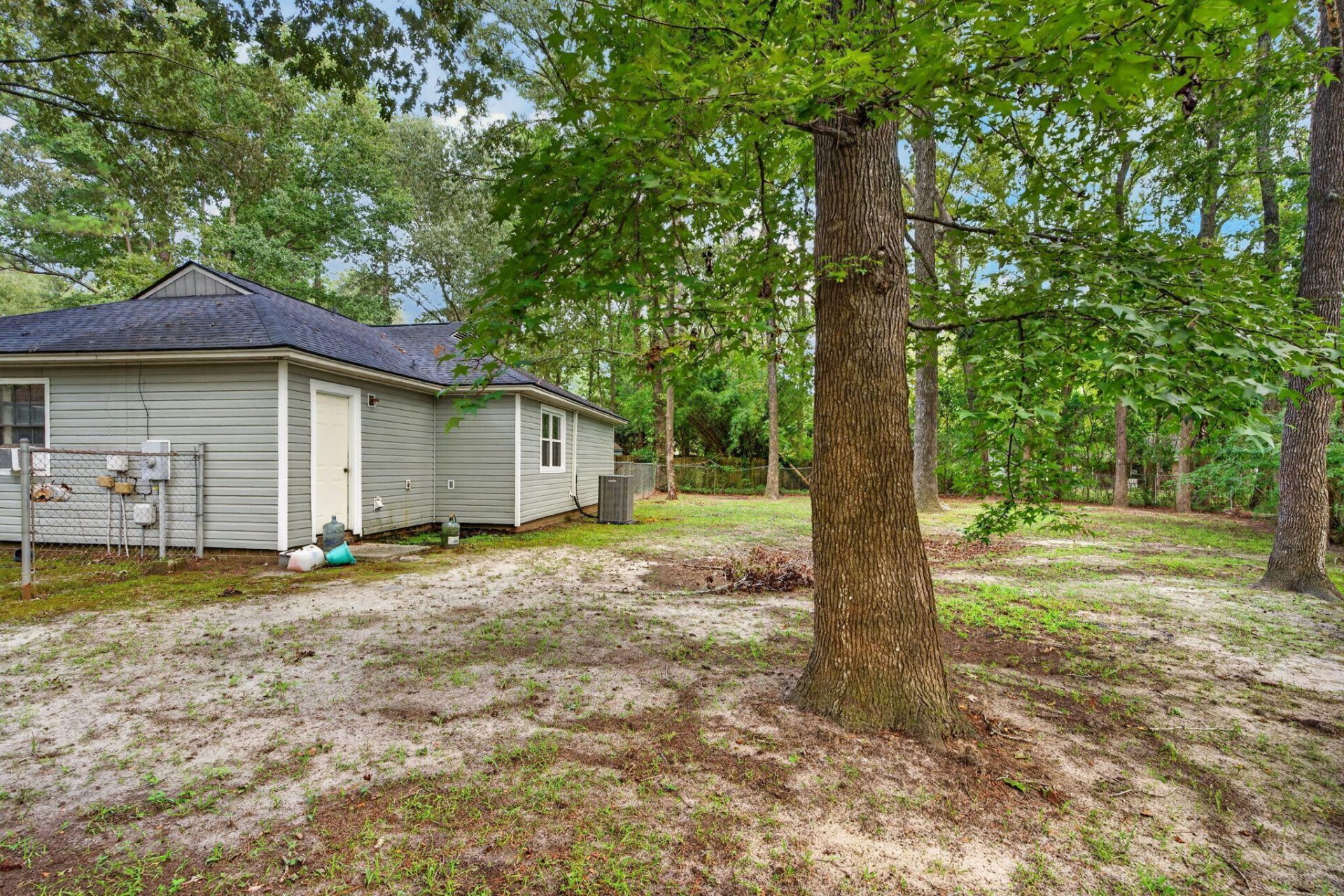 3421 Firetree Court Photo 23