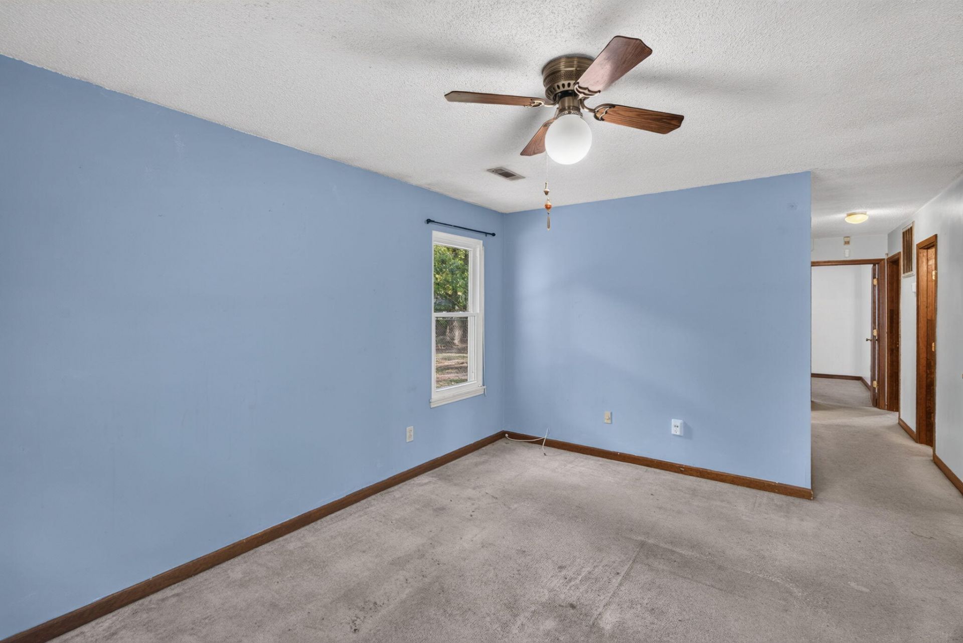 3421 Firetree Court Photo 5