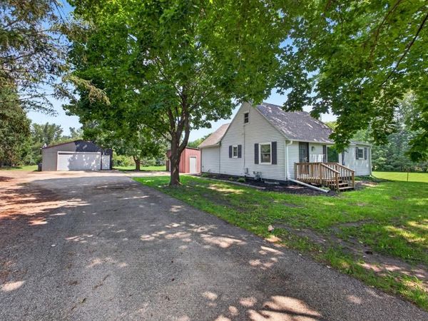 3225 Pinewood Road SE, Rochester, MN 55904