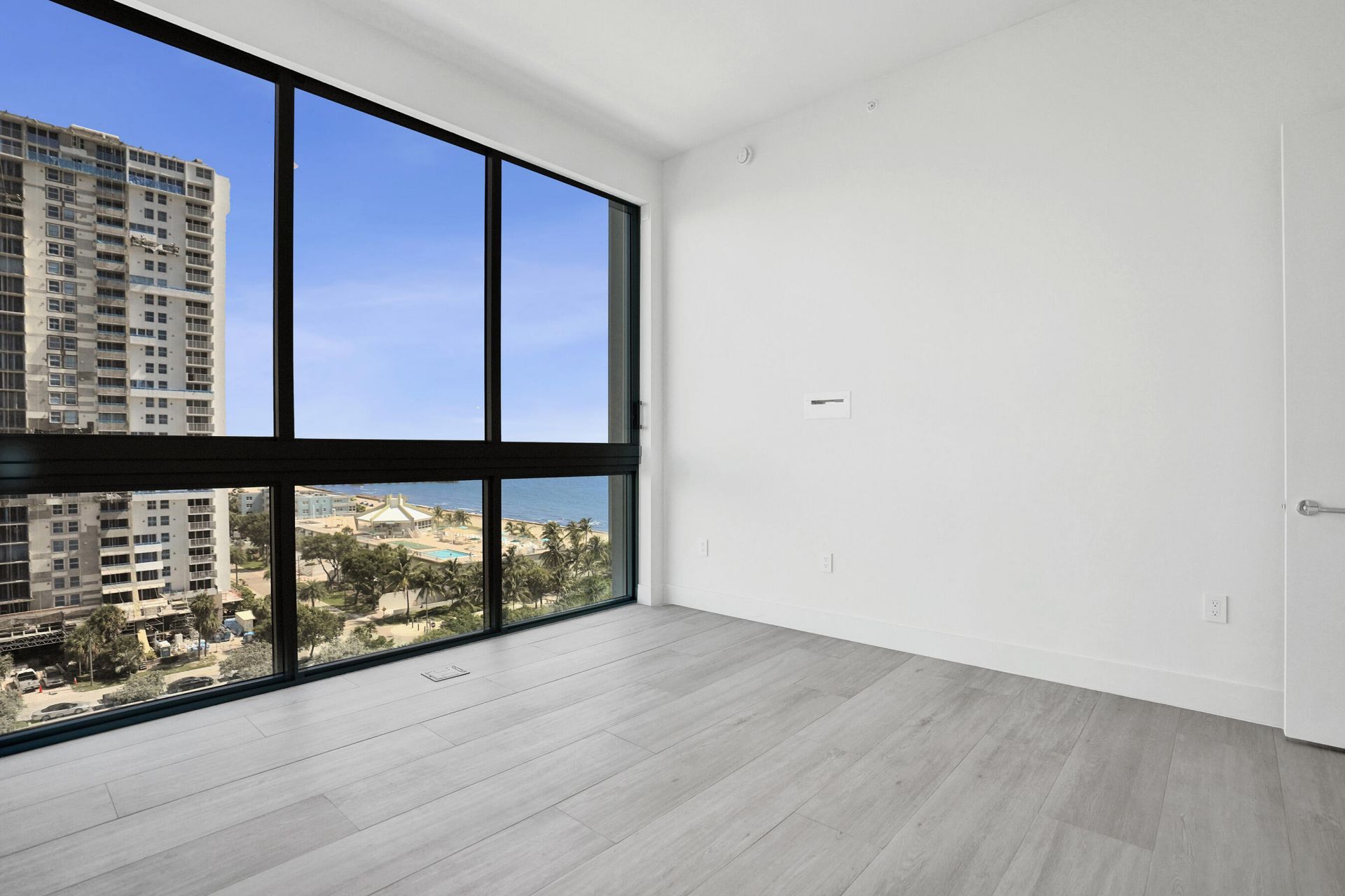 305 Briny Avenue, Unit PH905, Pompano Beach, FL 33062 Photo