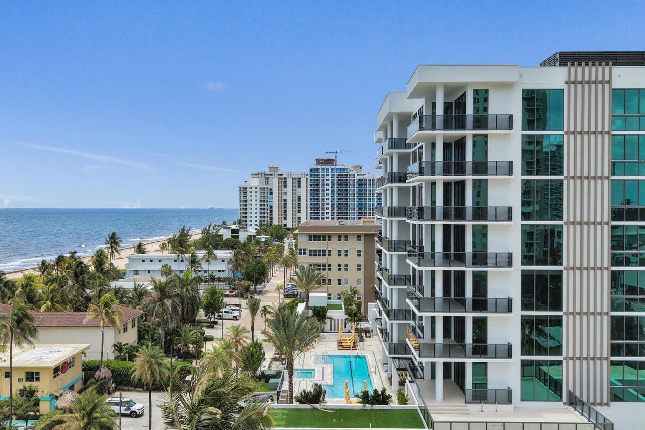 305 Briny Avenue, Unit PH905, Pompano Beach, FL 33062 Photo