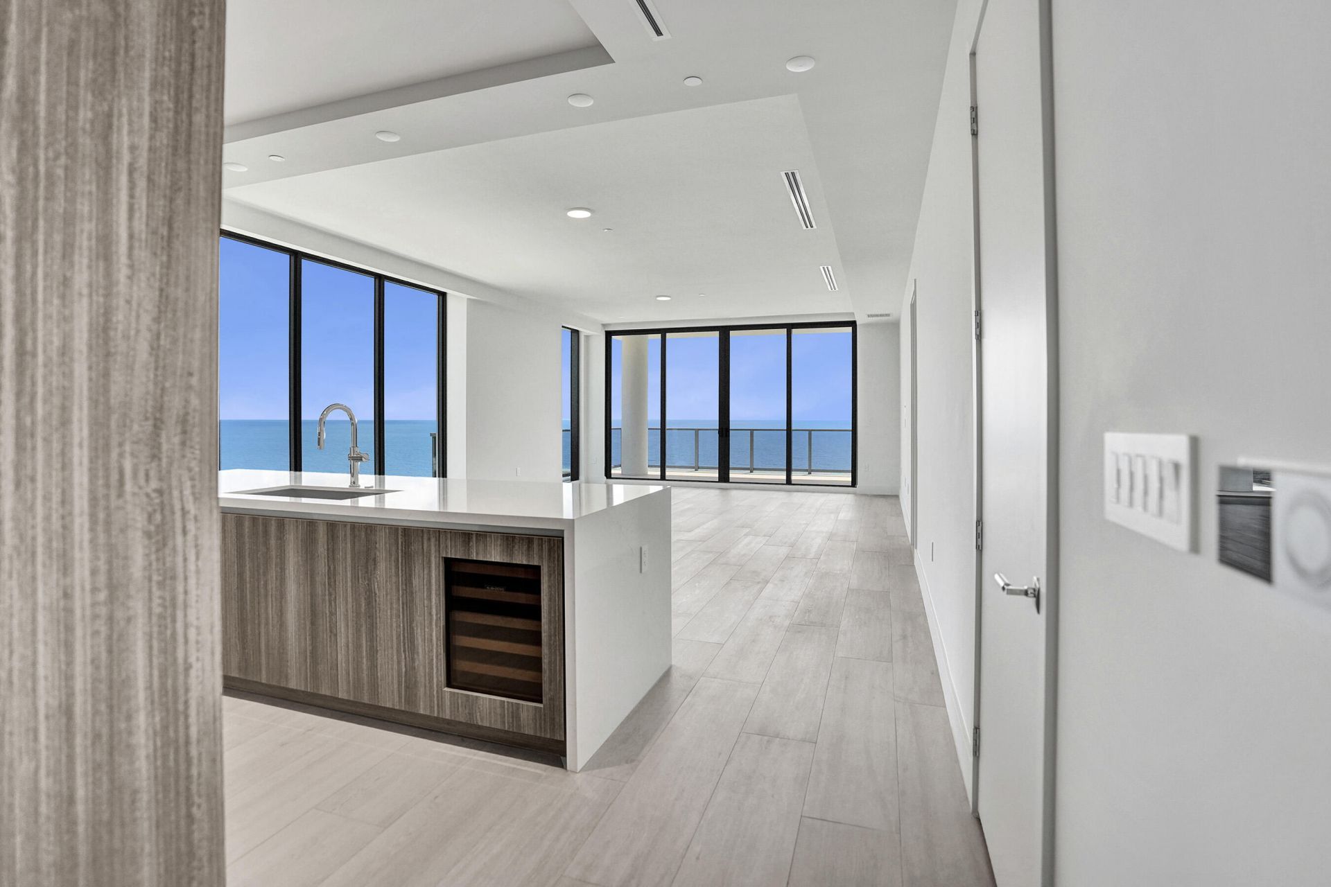305 Briny Avenue, Unit PH905, Pompano Beach, FL 33062 Photo