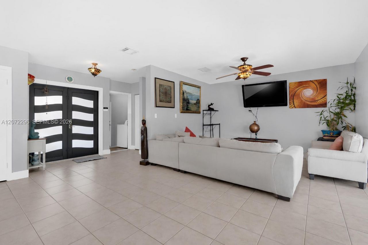 16711 SW 140th Ave , Miami, FL 33177 Photo