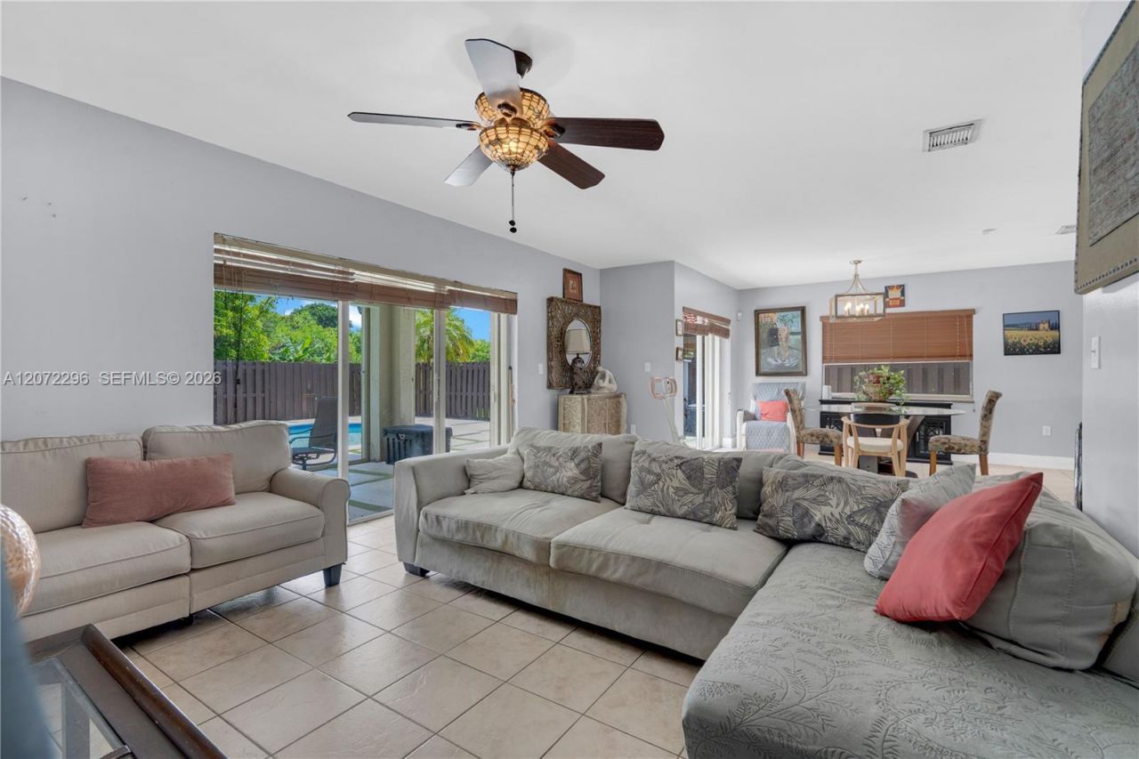 16711 SW 140th Ave , Miami, FL 33177 Photo