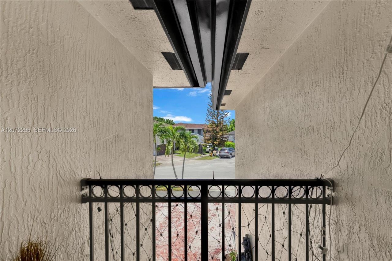 16711 SW 140th Ave , Miami, FL 33177 Photo