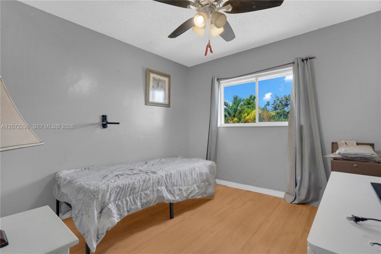 16711 SW 140th Ave, Miami, FL 33177 Photo