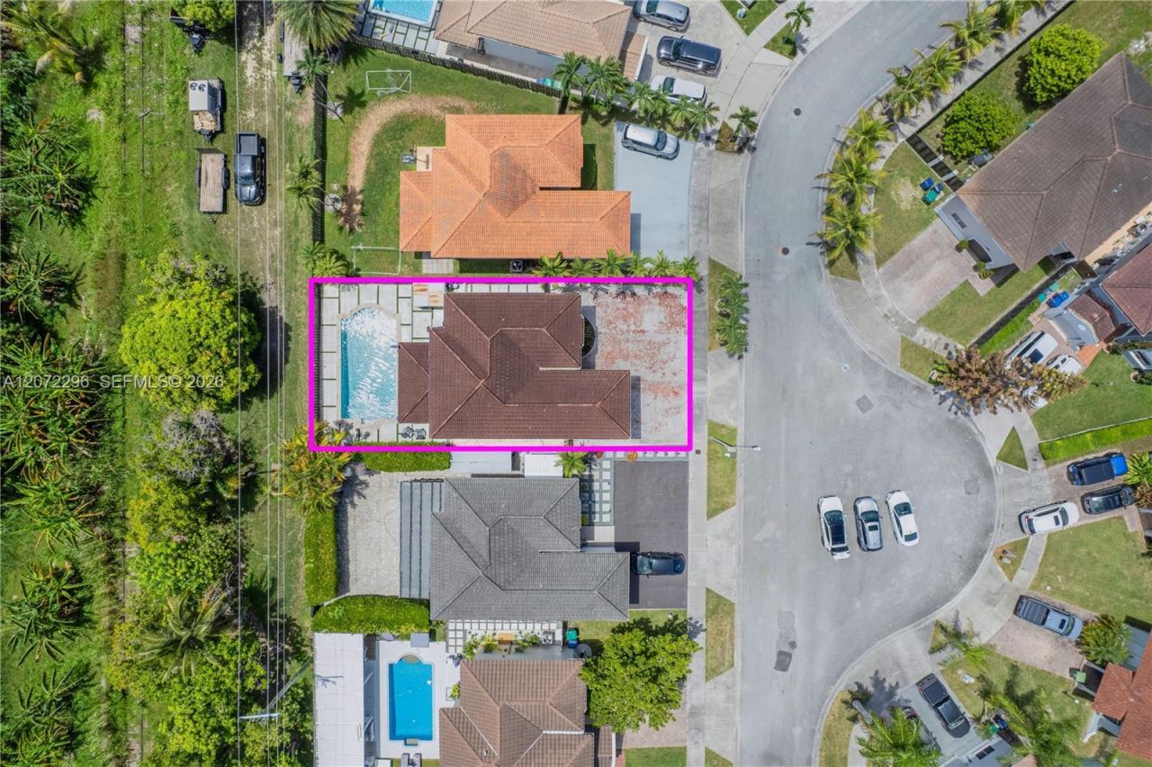16711 SW 140th Ave , Miami, FL 33177 Photo